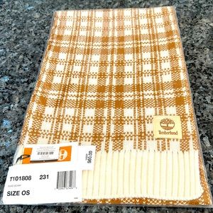 NWT Timberland knit scarf in original packaging.